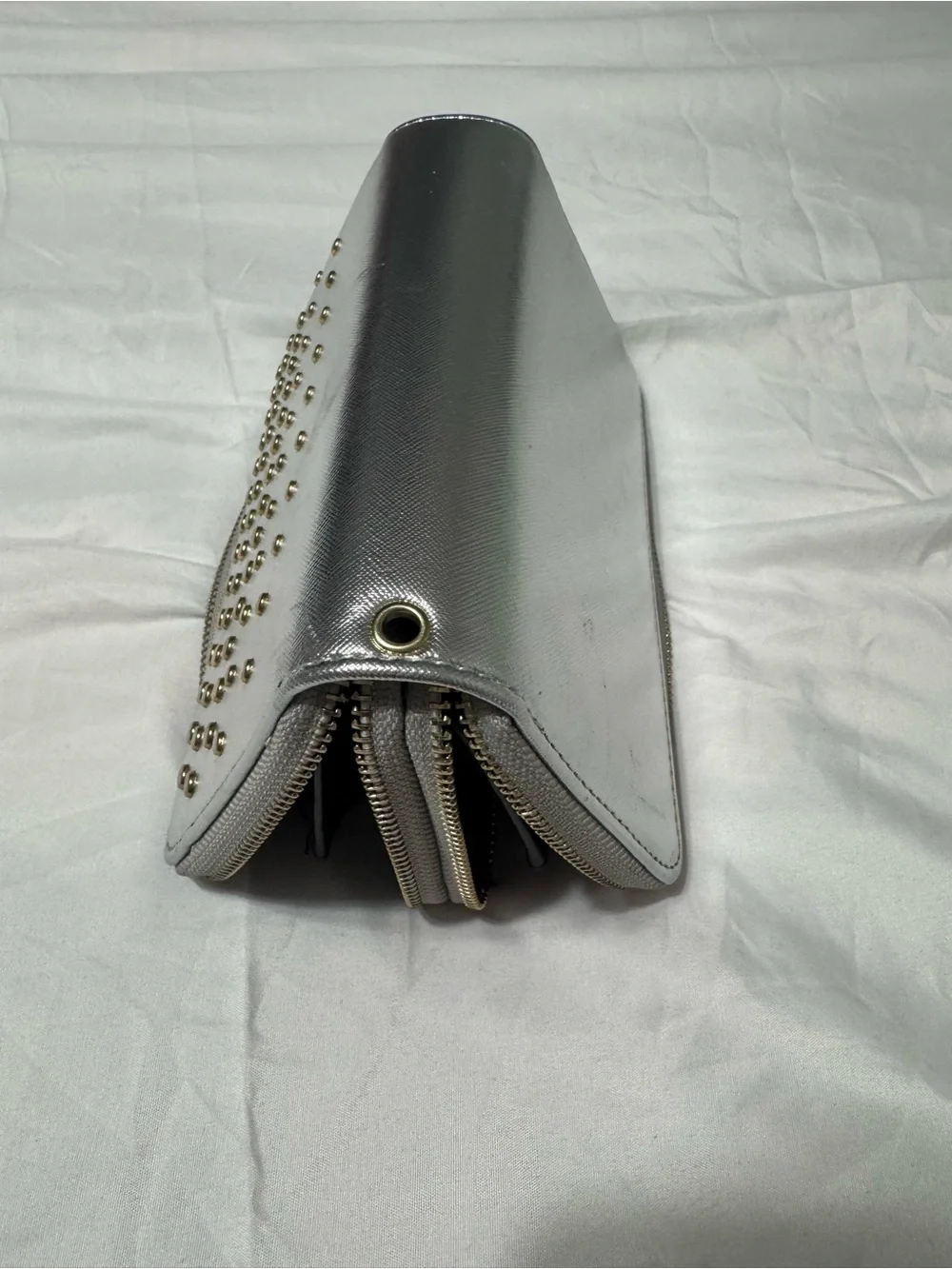 N/A sleek silver